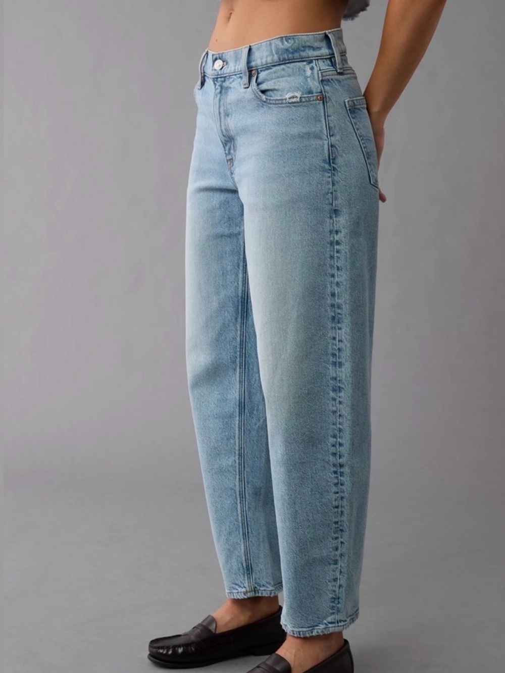 American Eagle Outfitters Barrel Jeans